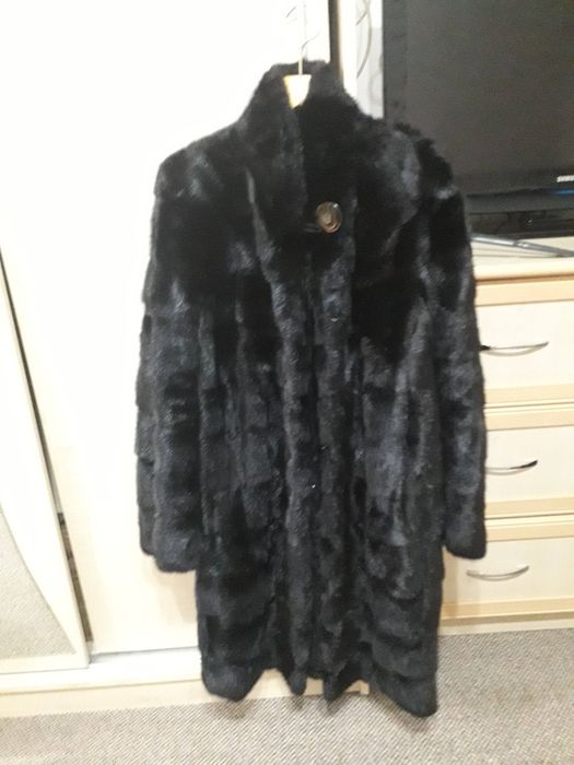 Продаю норковую шубу