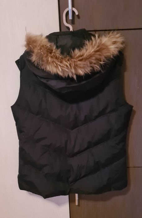 Vestă neagră de fâș