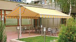 Двускатен сенник (тента)