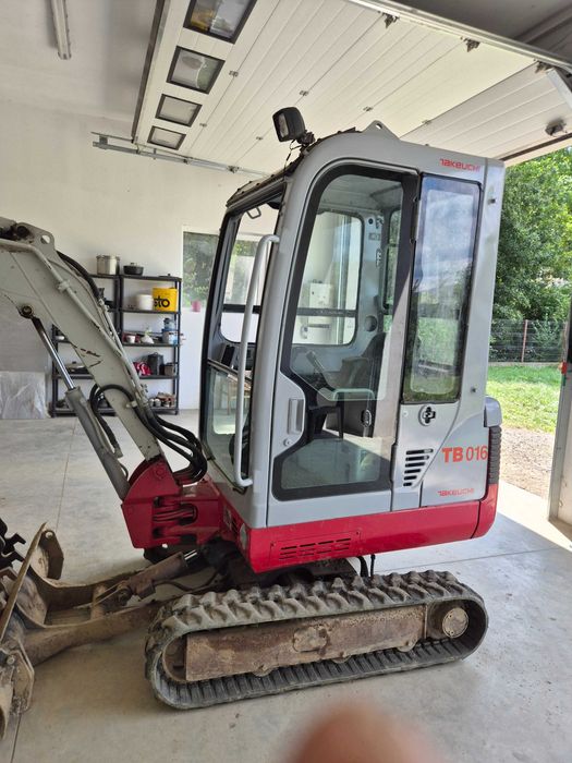 Mini excavator Tacheuki TB016