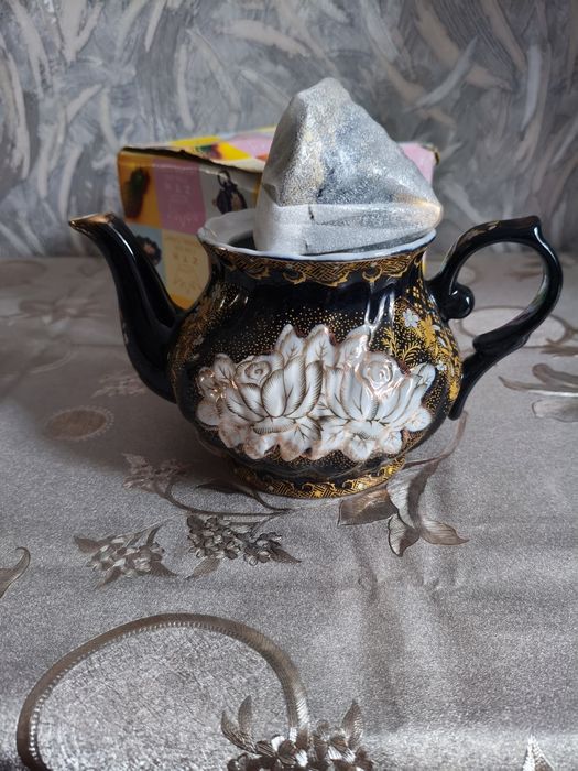 Новая посуда ,можно  подарить.