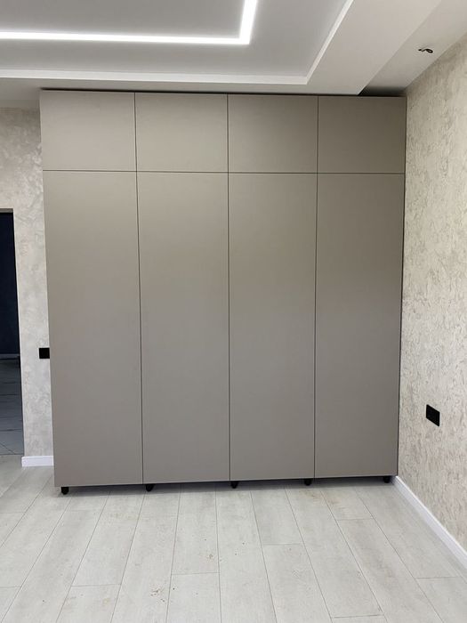 Кухни под заказ. . шкафы купе. корпусная мебель.