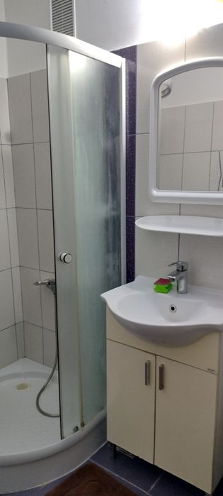 Garsoniera de închiriat