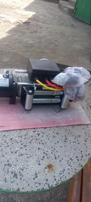 Лебедка 13000 либри