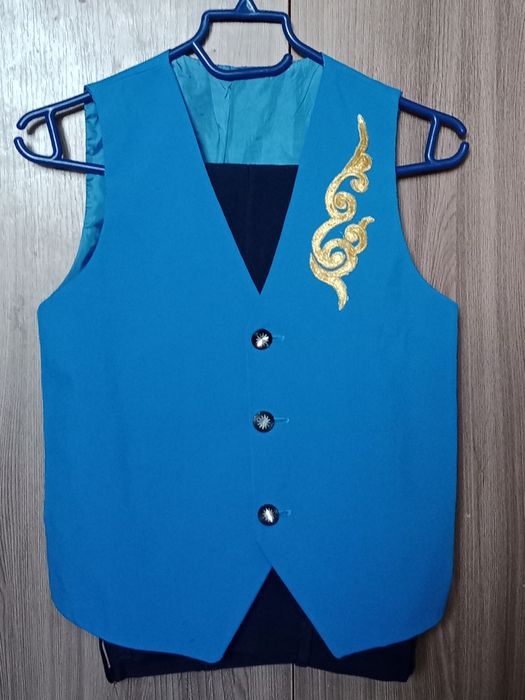 Школьный  костюм 4кл