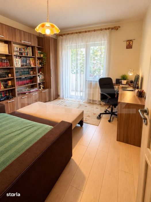 Apartament 4 camere, 77 mp, zona Plopilor