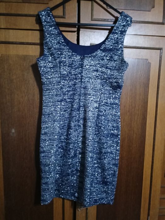 Два новых платья