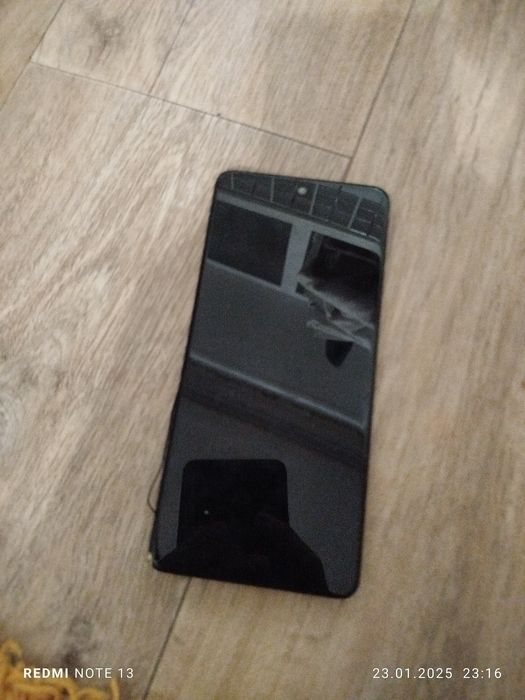 Продам телефон под запчасти redmi note 10 pro