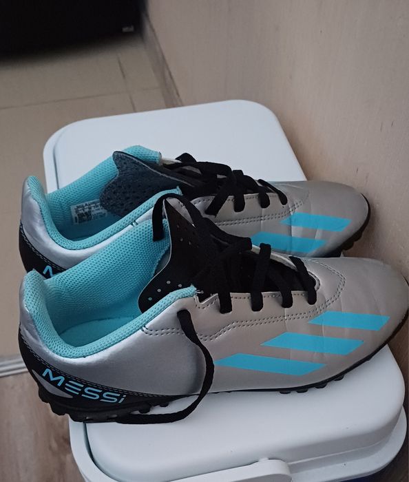 Футболни стоножки Адидас Меси номер 38