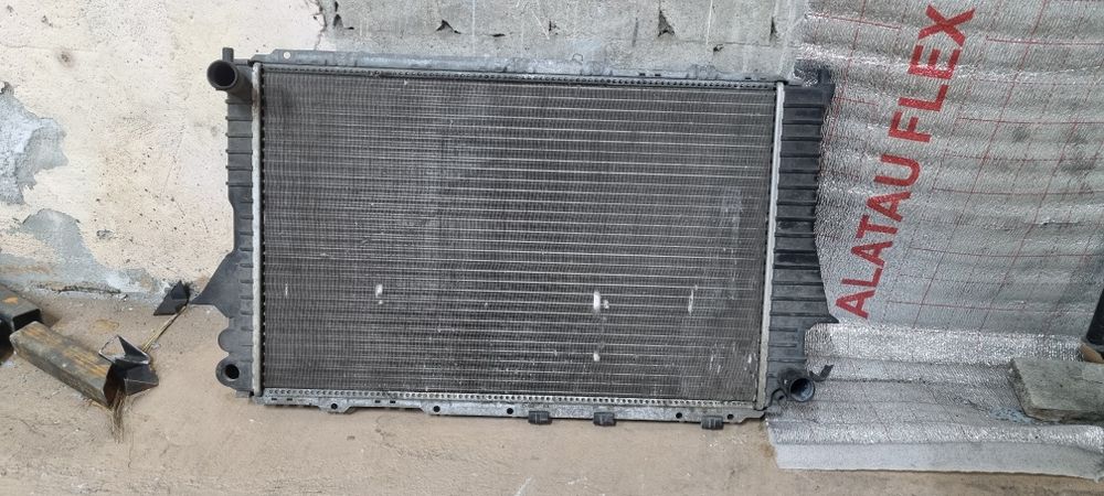 Радиатор на ауди 2.6