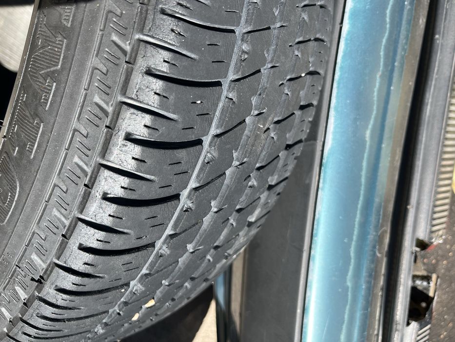 Продаю покрышку на автомобиль