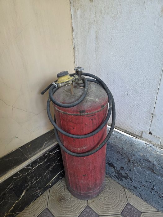 lavash apparati va Gaz balloni komplekt sotiladi