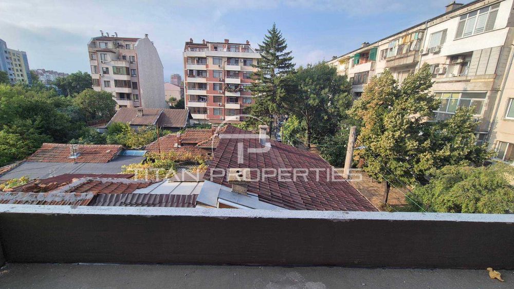 Продава се Тристаен апартамент в Пловдив, Кючук Париж - 106 кв.м за 1564 €/кв.м - Снимка #7