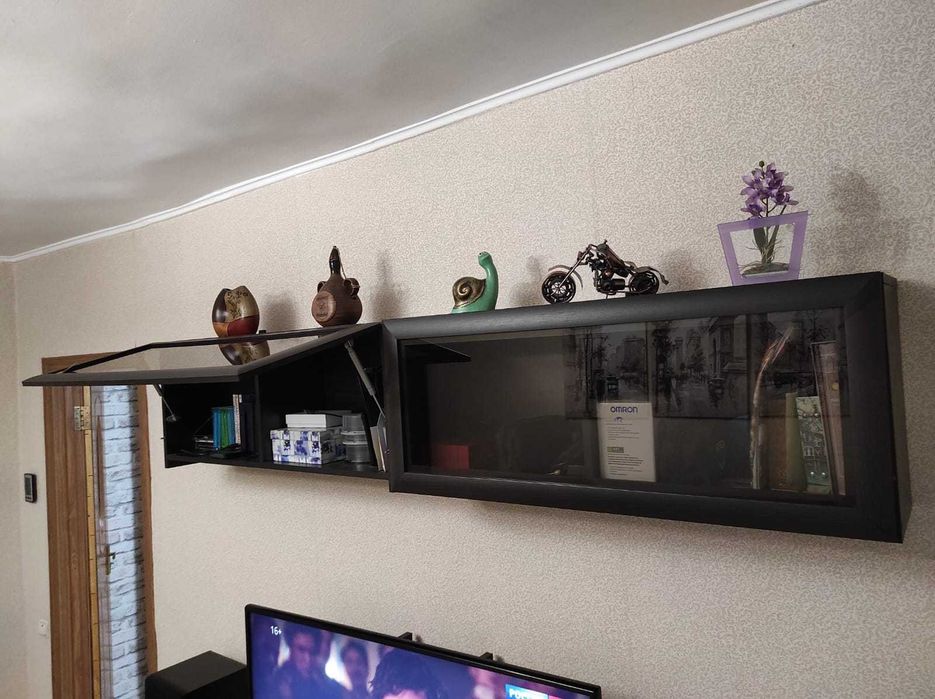 Сервант пенал доя посуды и 2 полки