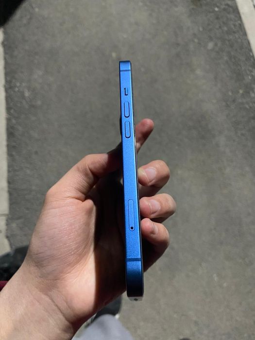 Айфон 13 сатылады