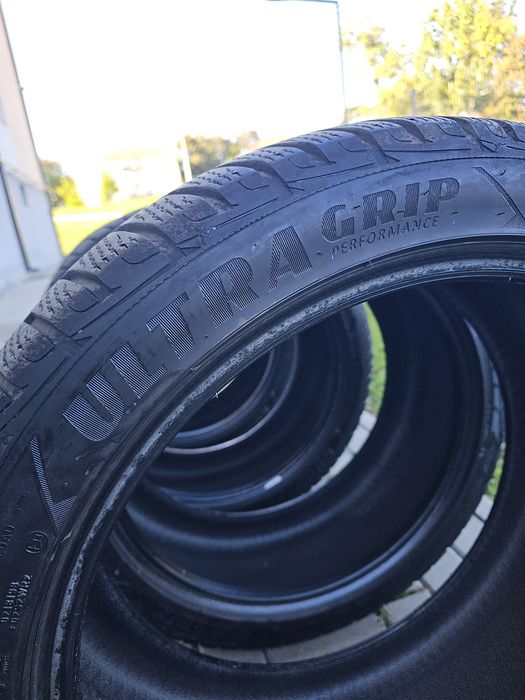 265/40 R20 XL M+S AO Goodyear UltraGrip Performance