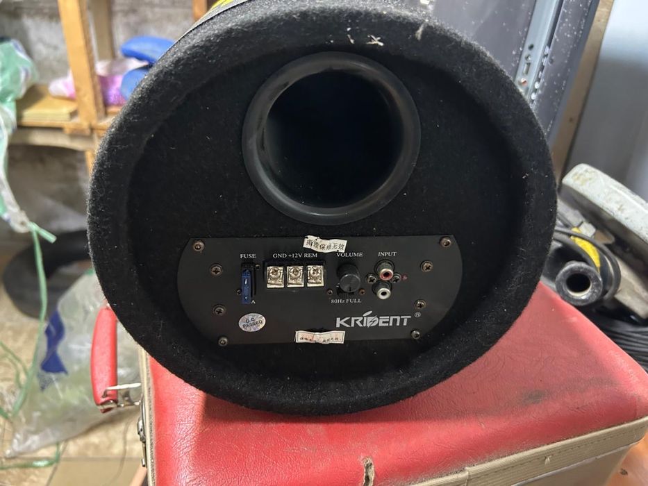 Сабвуфер автомобильный