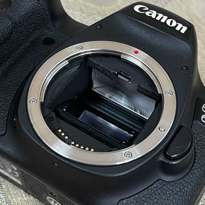 Фотоаппарат Canon EOS 6D (WG) Body