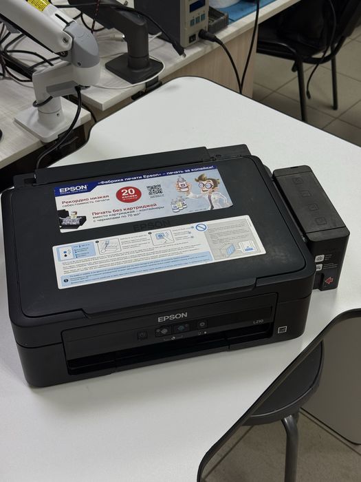 Epson l210 продаю
