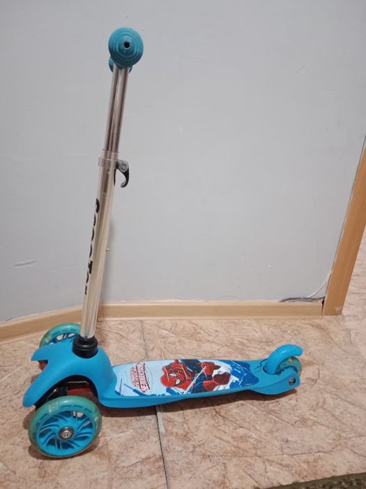 Продаю Самакат "Scooter"