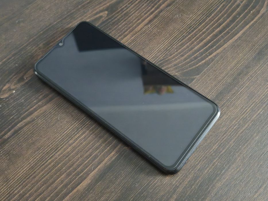 Смартфон Wiko T3