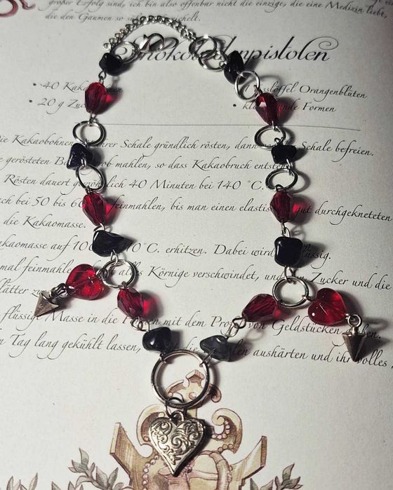 Хендмейд гривни, епоксидна смола, гердани с кристали, стомана, готик