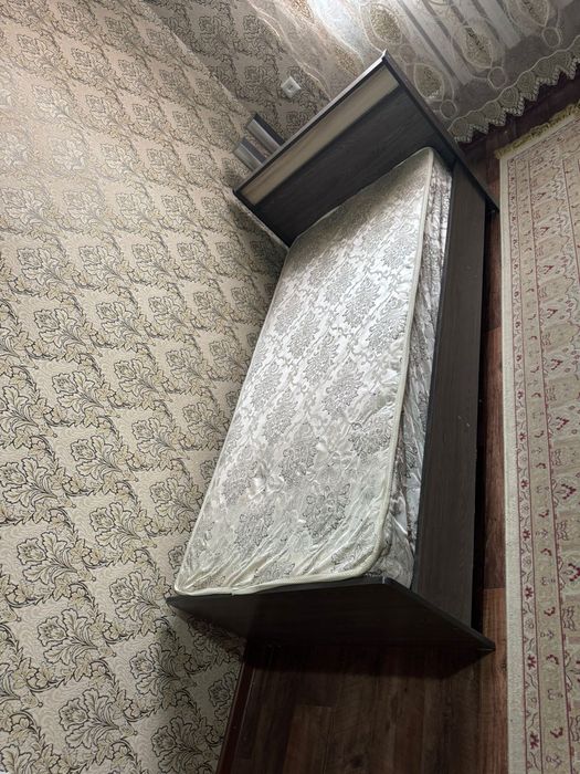 Односпальная кровать