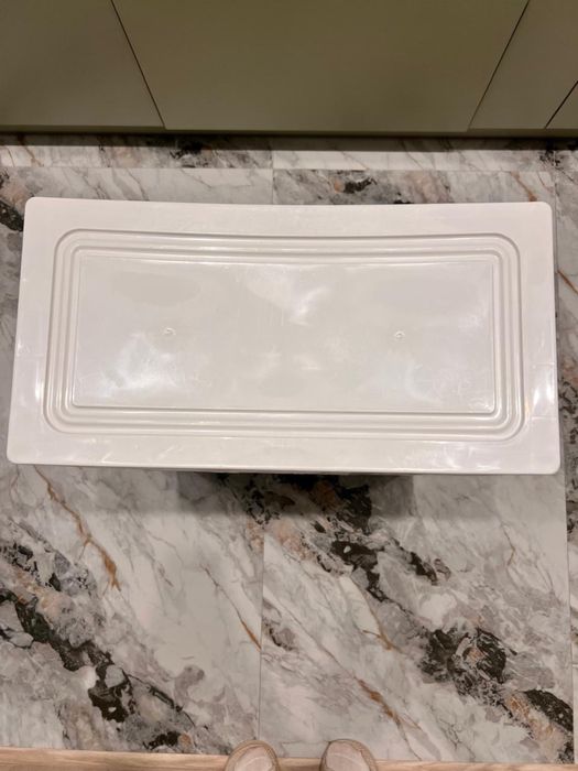 Пластиковый шкафчик