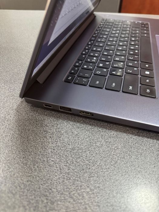 Продам HUAWEI MateBook 16