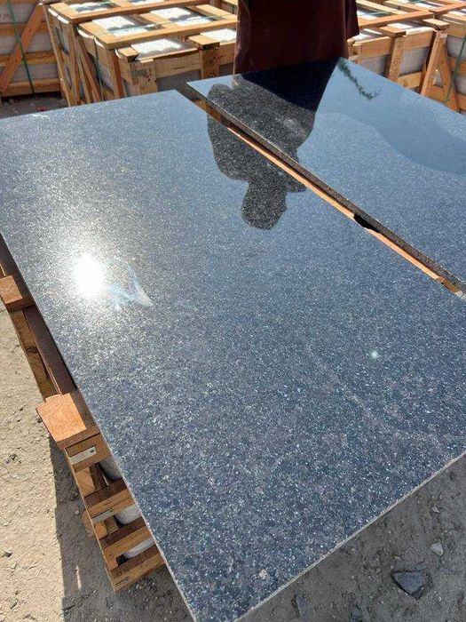 Индийский черный натуральный гранит в Самарканде