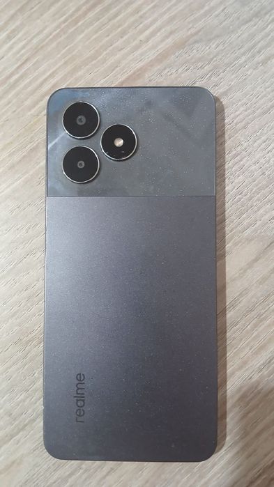 Телефон Realme note 50