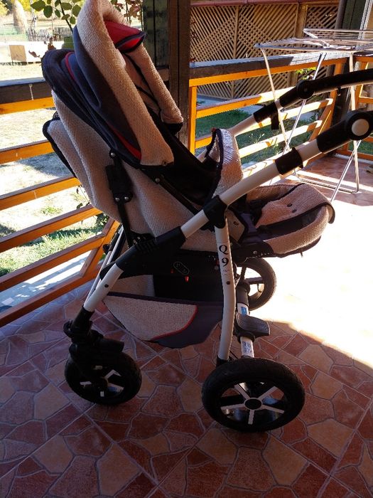 Carucior  pentru  bebelași usor utilizat