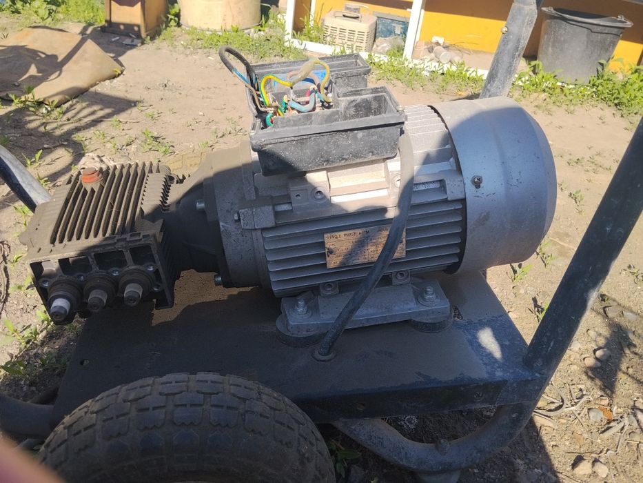 Электро двигатель