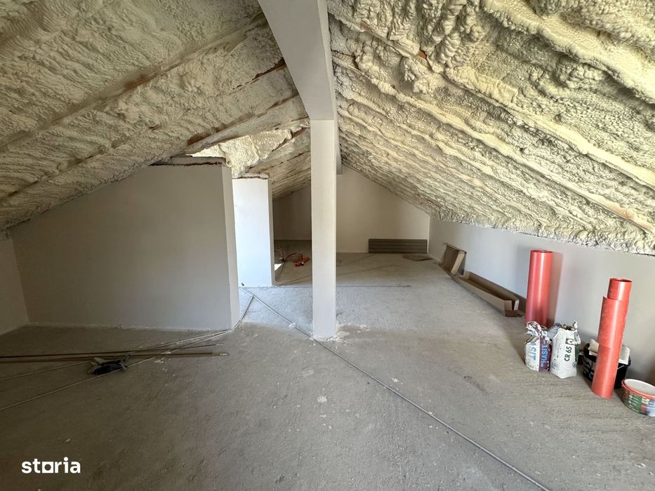 PLACA + SCARI din BETON! CANALIZARE! Casa Miroslava - Valea Ursului