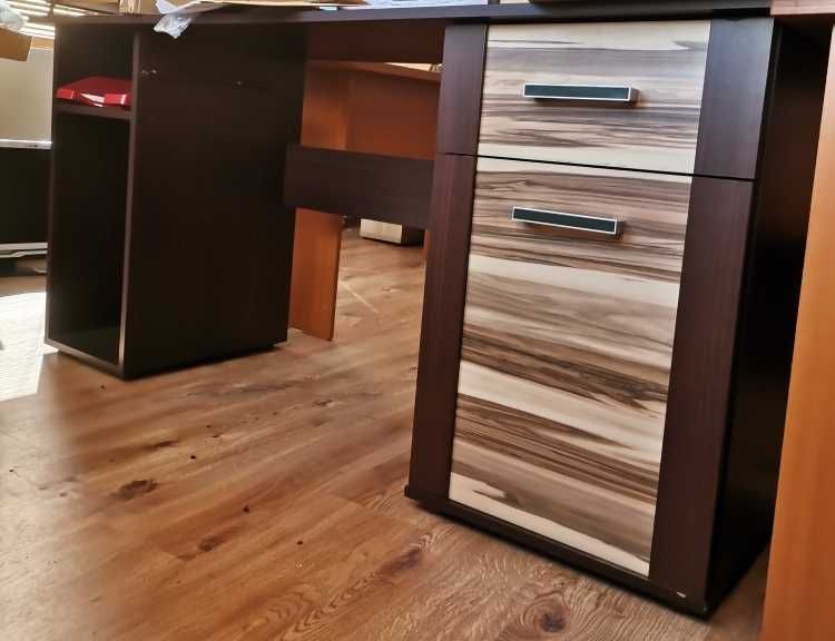 Офис бюро, цвят Венге /неизползвано/