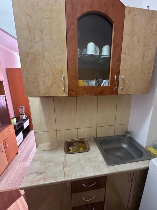 Vand camera de camin 12 m2 - Intabulata, recent renovata