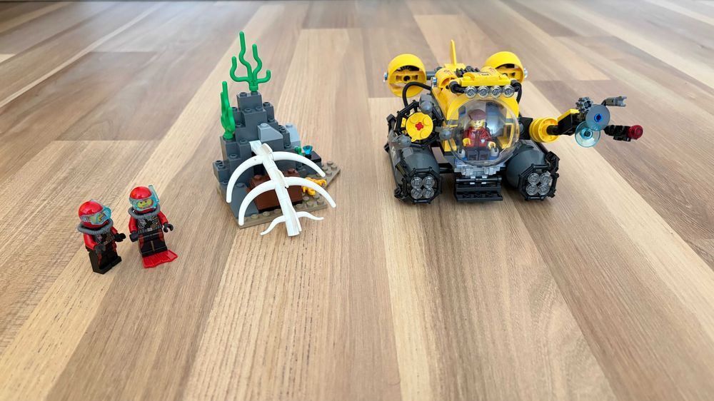 Дълбокопотапяща се подводница LEGO City 60092