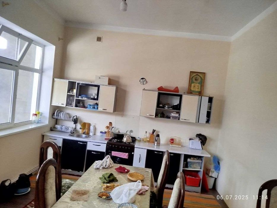 Коттедж Сотилади