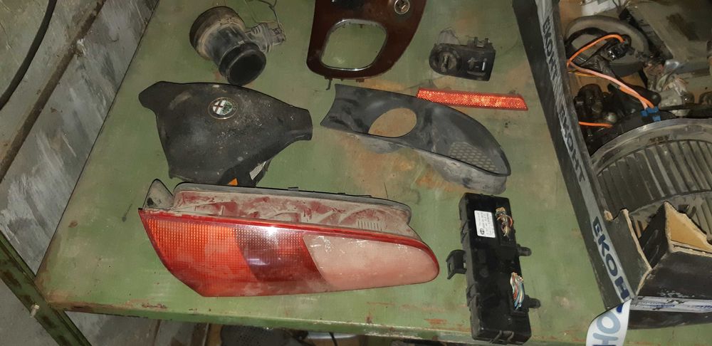 Алфа Ромео-166-2000куб –бензин-2000година-останали части