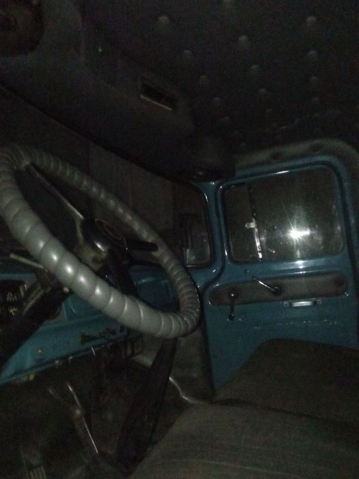 ЗИЛ 130г сотилади узими мошинам срочна сотилади пул зарил  нархи 8.50