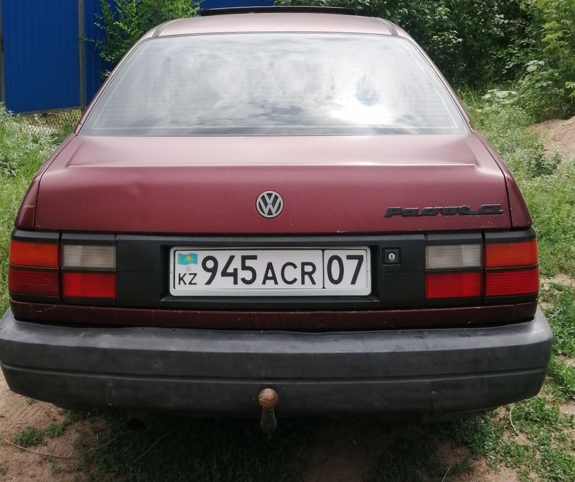 Volkswagen passat B3 седан