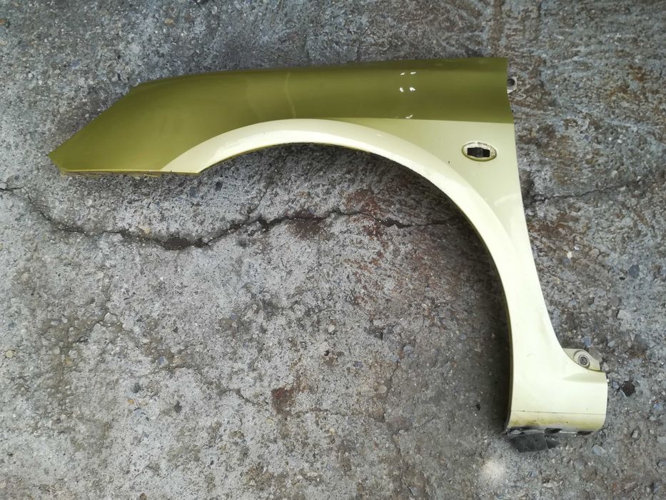 Ляв калник Peugeot 307 Пежо 307 ( калници )