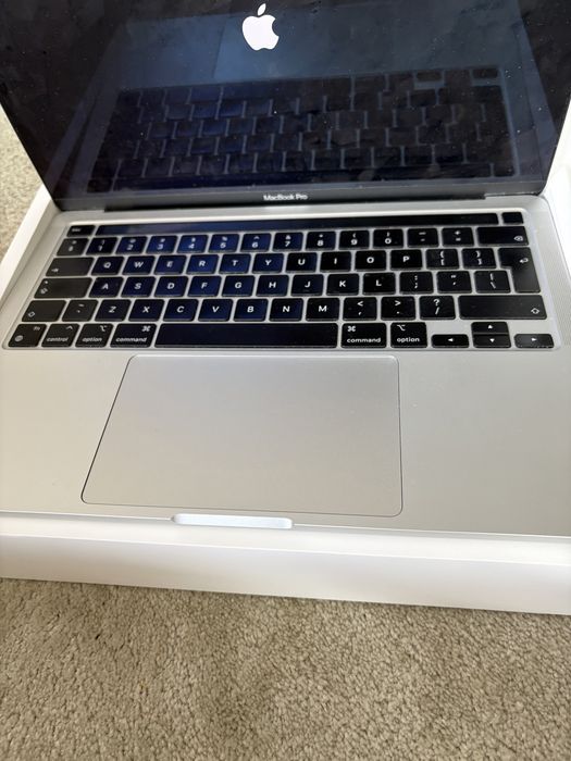 MacBook Pro 13” 2022