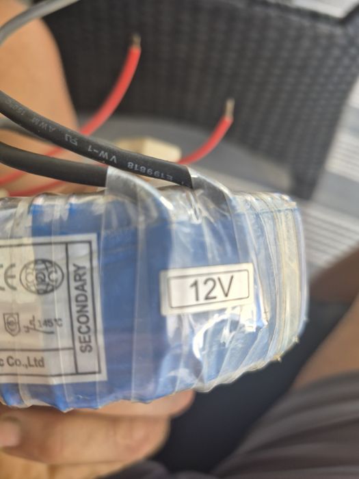 Transformator toroidal 220v / 12v