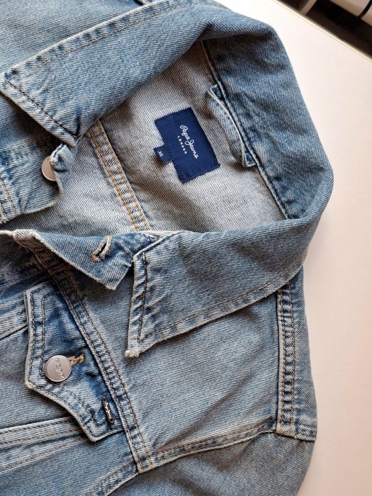 Оригинално дамско  дънково яке на Pepe Jeans