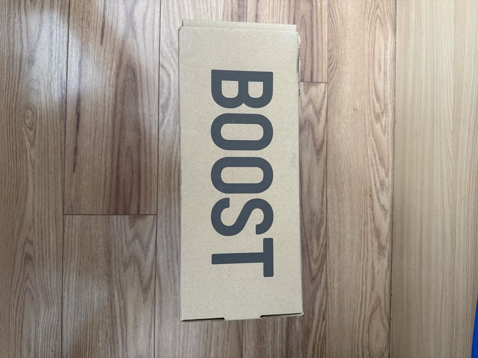 YEEZY BOOST 380 Оригинални