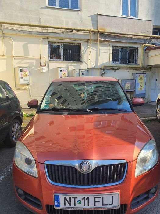 Vând masina Skoda Fabia