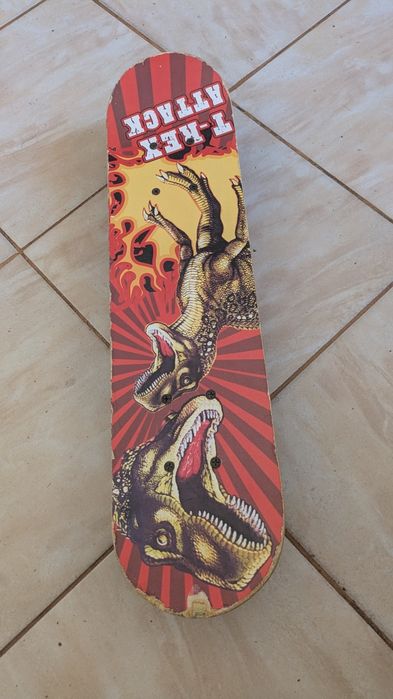 Skateboard t-rex attack