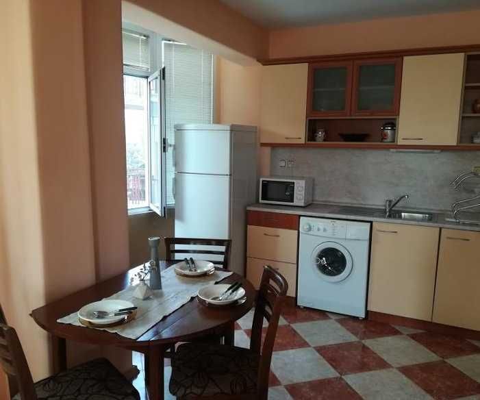 Дава се под наем Двустаен апартамент в Пловдив, Кършияка - 70 кв.м за 275 € - Снимка #2