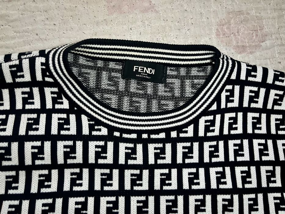 ориг Fendi кофта